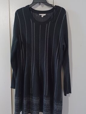 Black Long Sleeve Knit Dress with Gray Pattern